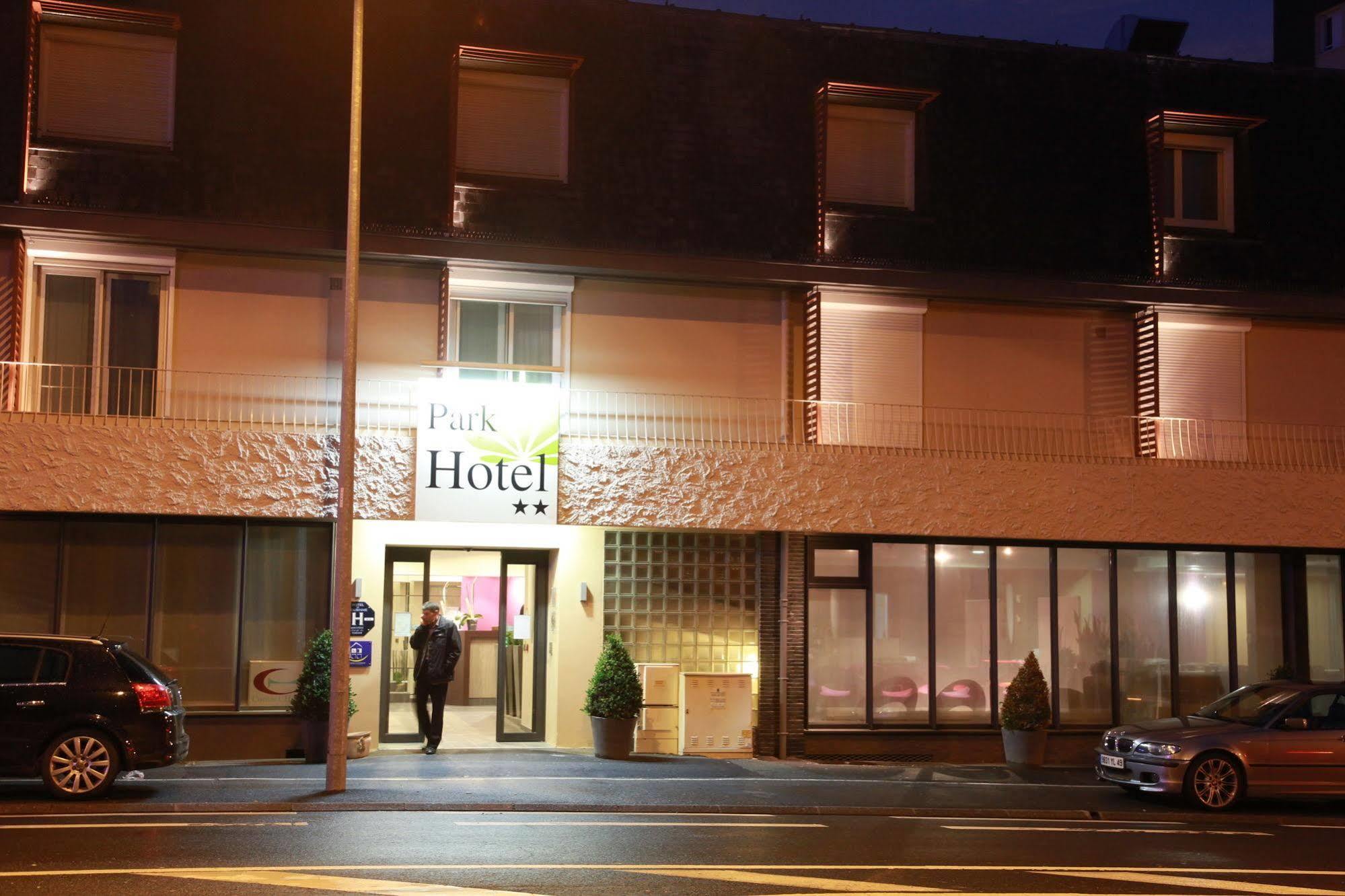 Park Hotel & Appartements Cholet Eksteriør billede